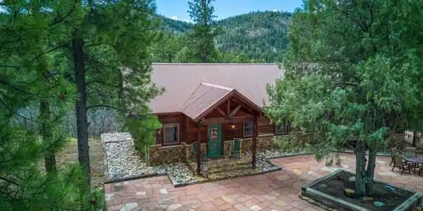 242 La Tierra Court