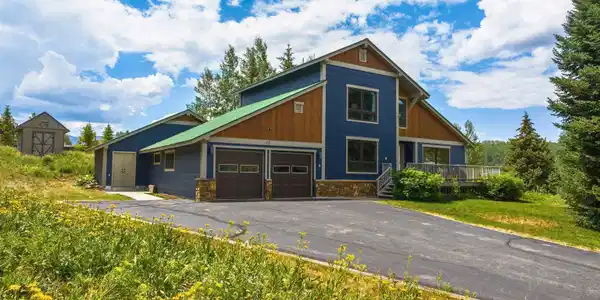 15 Cinnamon Mountain Road