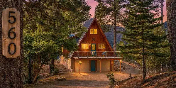 560 Groves Drive