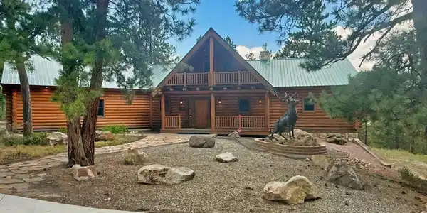 243 N Skyline Drive