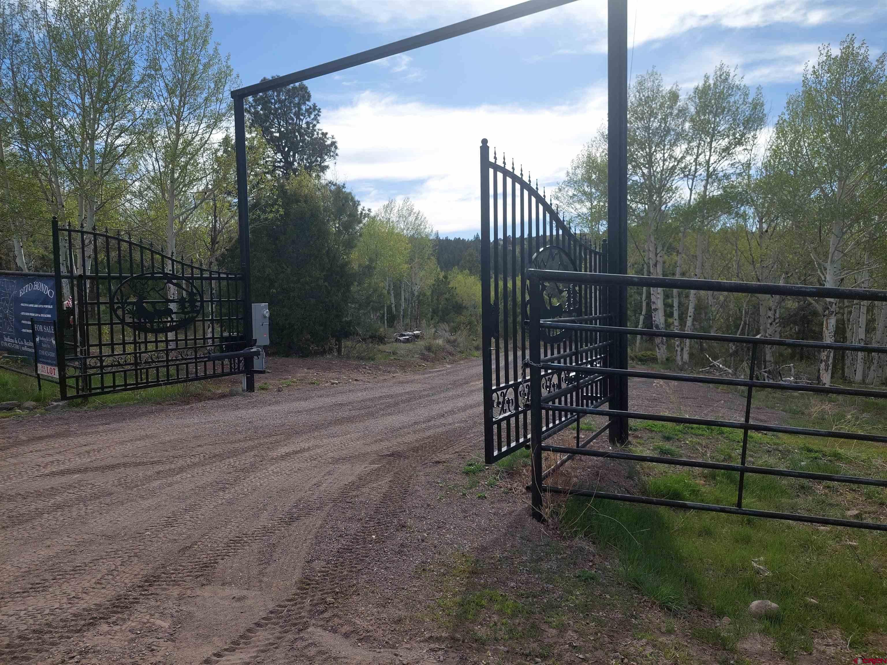 Image 1: Main Entry gate to Rito Hondo