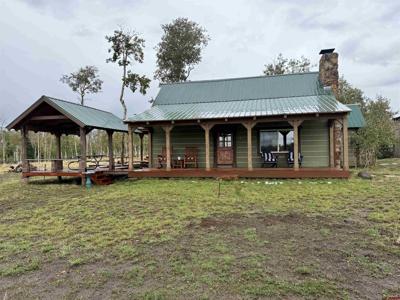 58985 Encampment Trail