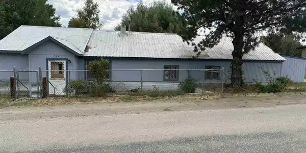 564 Cedar Avenue