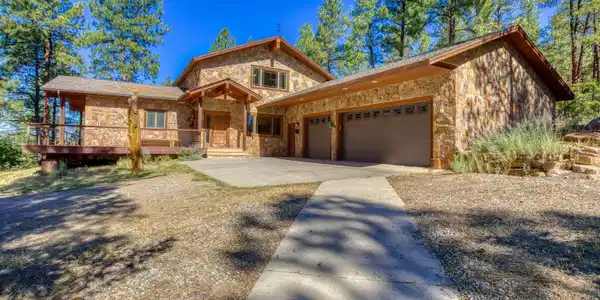 909 Starling Circle