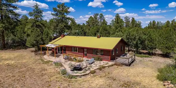 198 Meadow LN