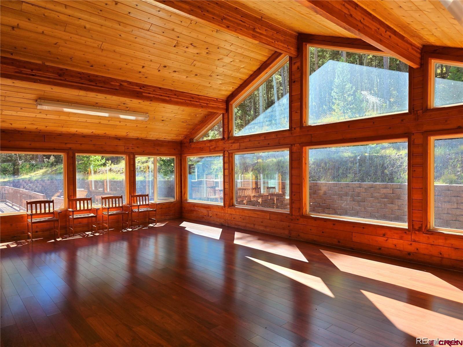 Image 4: Sun Porch