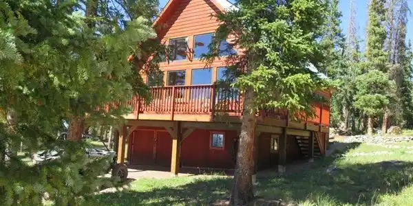 380 Forest Trail