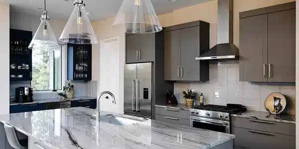 Image 3: Kitchen
