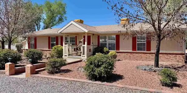 10469 Highway 65
