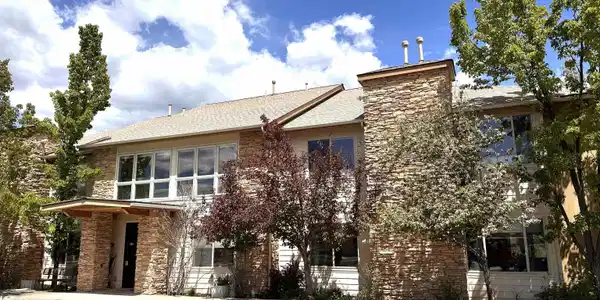 35 Sunshine Ct