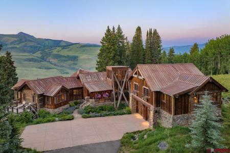 23 Gray Fox Lane