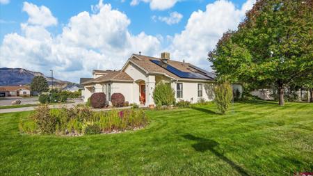 18 Willow Creek Court