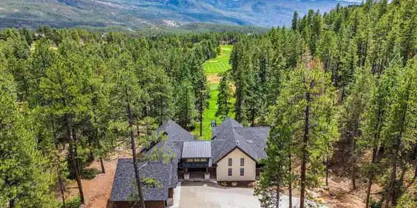 103 Glacier Cliff Drive