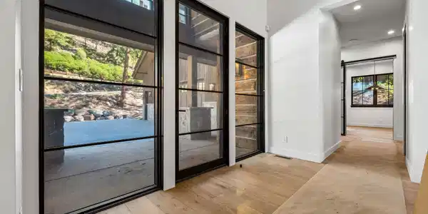 Image 4: Entry Foyer