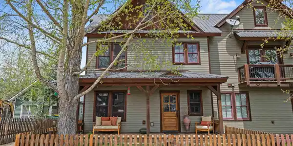 629 Teocalli Avenue
