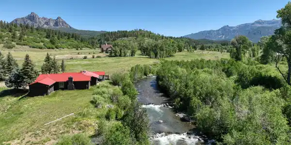 6651 County Road 382