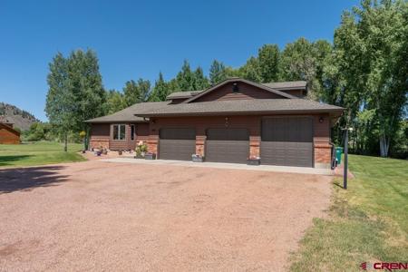 879 Fairway Lane