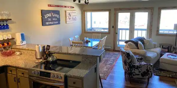 27 Crystal Road