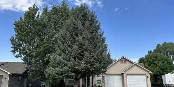 1450 SE Deer Creek Drive