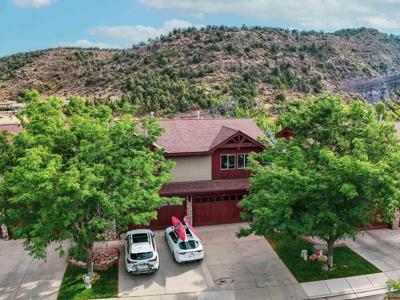 50 River Oaks Drive
