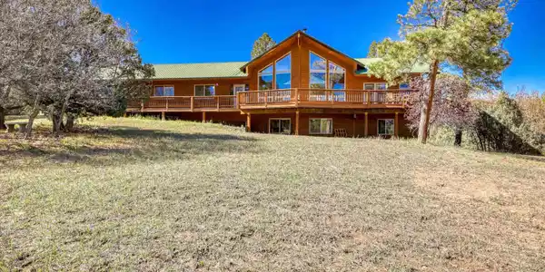 2516 Meadows Drive