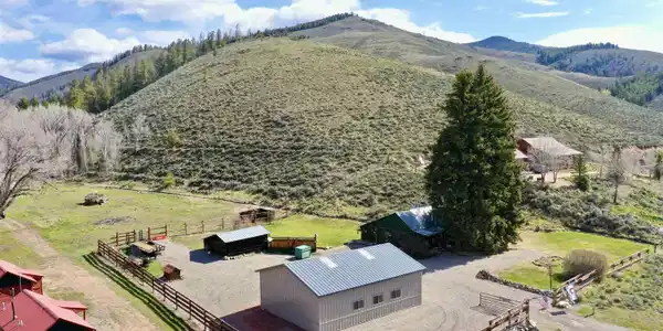 8639 County Road 76