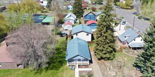 Image 2: Front of House