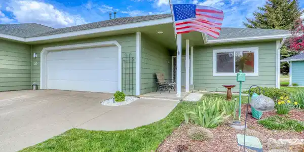 53 Edinburgh Circle