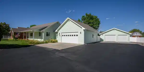 20691 Tulip Circle