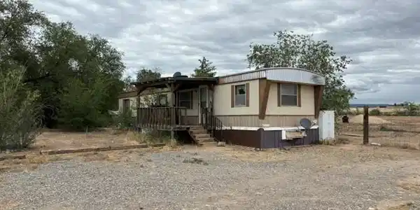9808 Highway 65