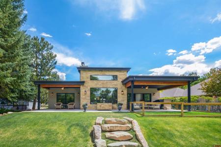 198 Crazy Horse Drive