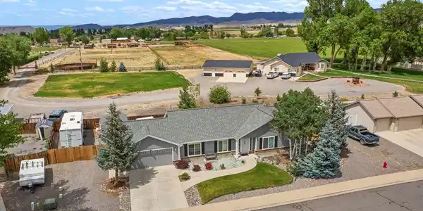 3165 Crows Nest Court