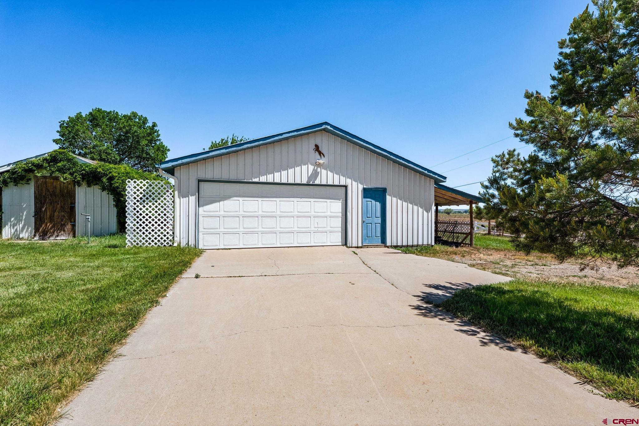 Image 4: Detached Garage