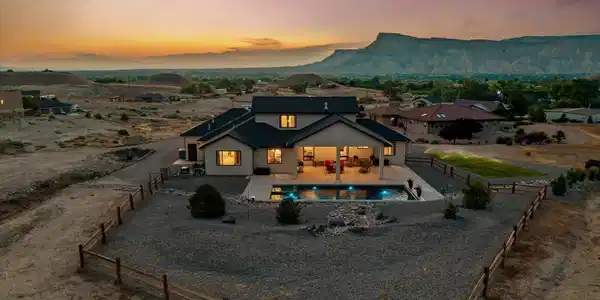 480 Desert Bluff Court