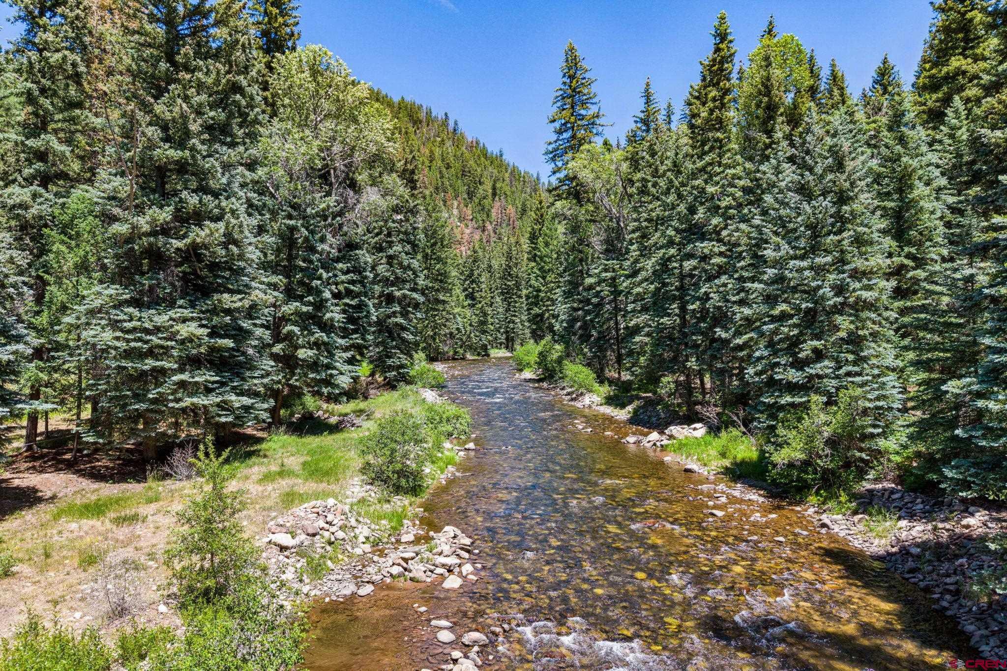 Image 3: 1/3 Mile River Frontage