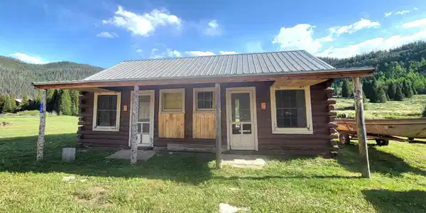 140 Sherry Lane