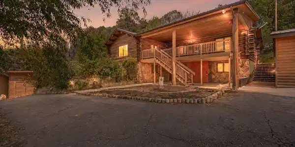 1758 241 County Road