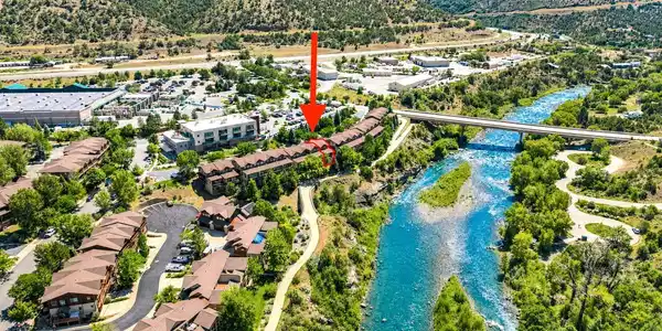 50 River Oaks Drive