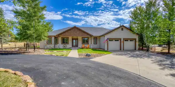 57 Hackamore Place