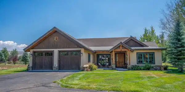 14 Wild Goose Lane