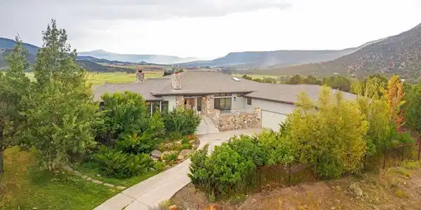 1040 Golden Eagle Trail