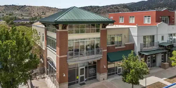 555 Rivergate Lane
