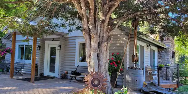 302 Queen Street