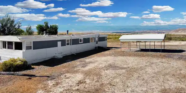5057 Peach Valley Road