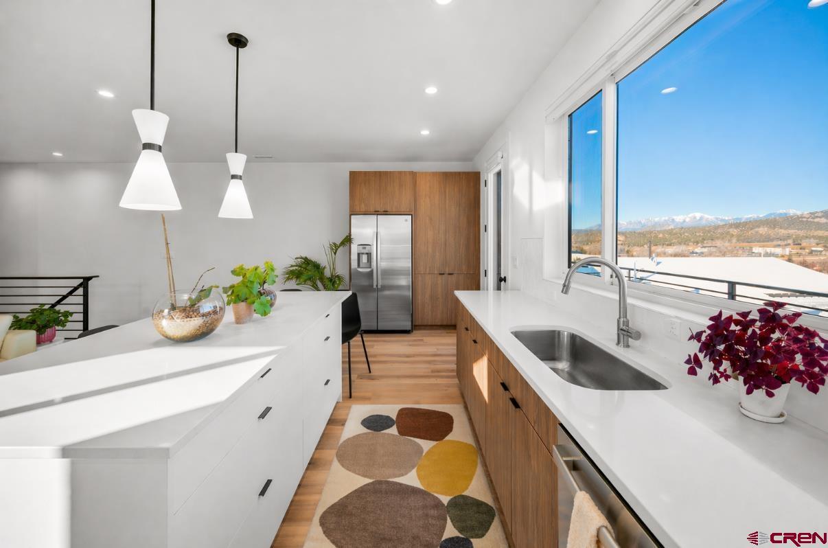 Image 3: Kitchen views