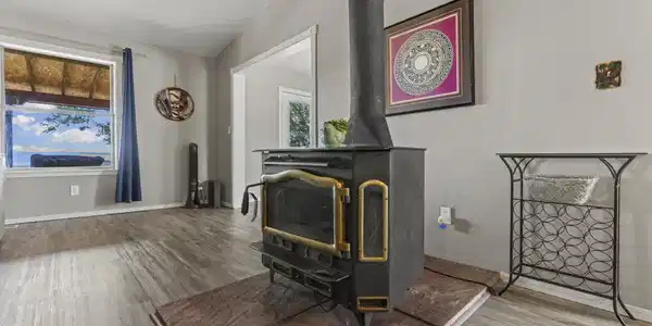 Image 4: wood stove