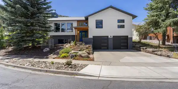 24 Jenkins Drive