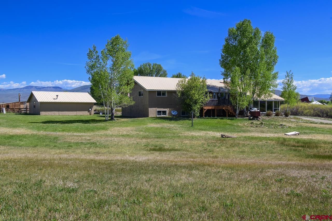 Image 2: Front Yard