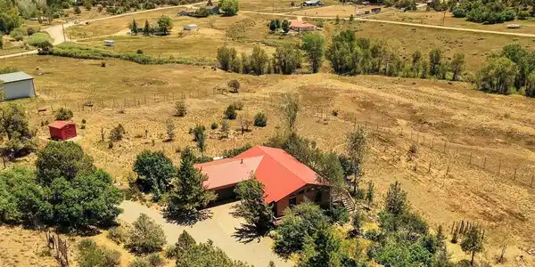 92 Ute Place