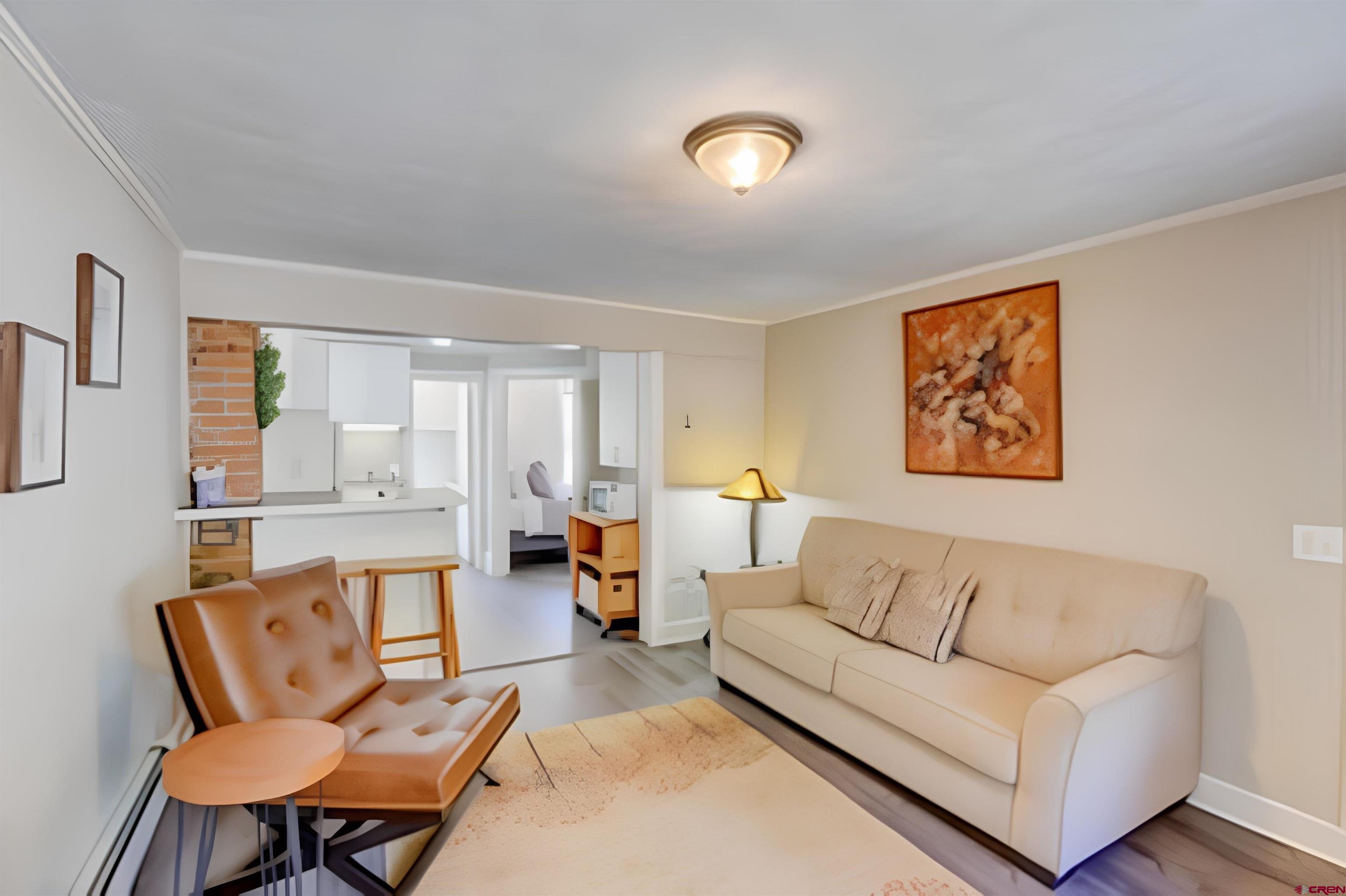 Image 3: Living Room